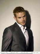 Kellan Lutz photoshoot outtakes E12e6b83022906