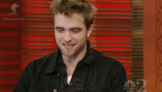 10 Noviembre- Robert Pattinson en Regis & Kelly!! *ACTUALIZADO* 79ef9e158518554