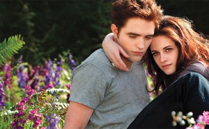 8 Agosto- Nueva Imagen de Edward y Bella en Breaking Dawn - Parte 2 en la portada de la revista EW  +  Video 3f9657204904285