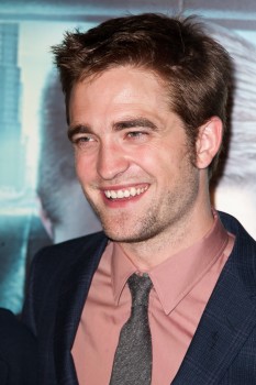 31 Mayo - Fotos de Robert en el Screening de Cosmopolis en Paris!!! * Editado * 13ad51193090909