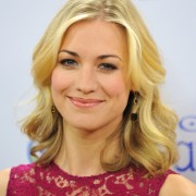 Yvonne Strahovski: SoBe Lifewater Dd2e73169075337