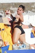 Coleen McLoughlin- Bikini Candids 9534645474043