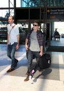 Xavier Samuel at LAX airport D29a3886135516