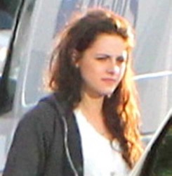 Kristen Stewart - Imagenes/Videos de Paparazzi / Estudio/ Eventos etc. - Página 22 F7b17e188567376