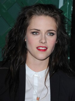 Kristen Stewart - Imagenes/Videos de Paparazzi / Estudio/ Eventos etc. - Página 22 8c7a2b184924280