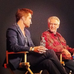 2 Junio - Rob y Cronenberg en el Q&A de Cosmopolis en Apple Store en Londres!!!!  B046d6193445627