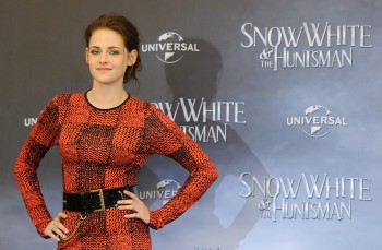 Kristen Stewart - Imagenes/Videos de Paparazzi / Estudio/ Eventos etc. - Página 23 C735a3190541794