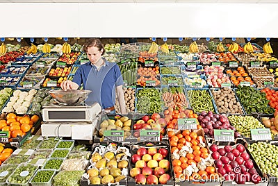 Zrovna v noci bdiete? Napíšte! - Stránka 39 Greengrocer-work-13718593