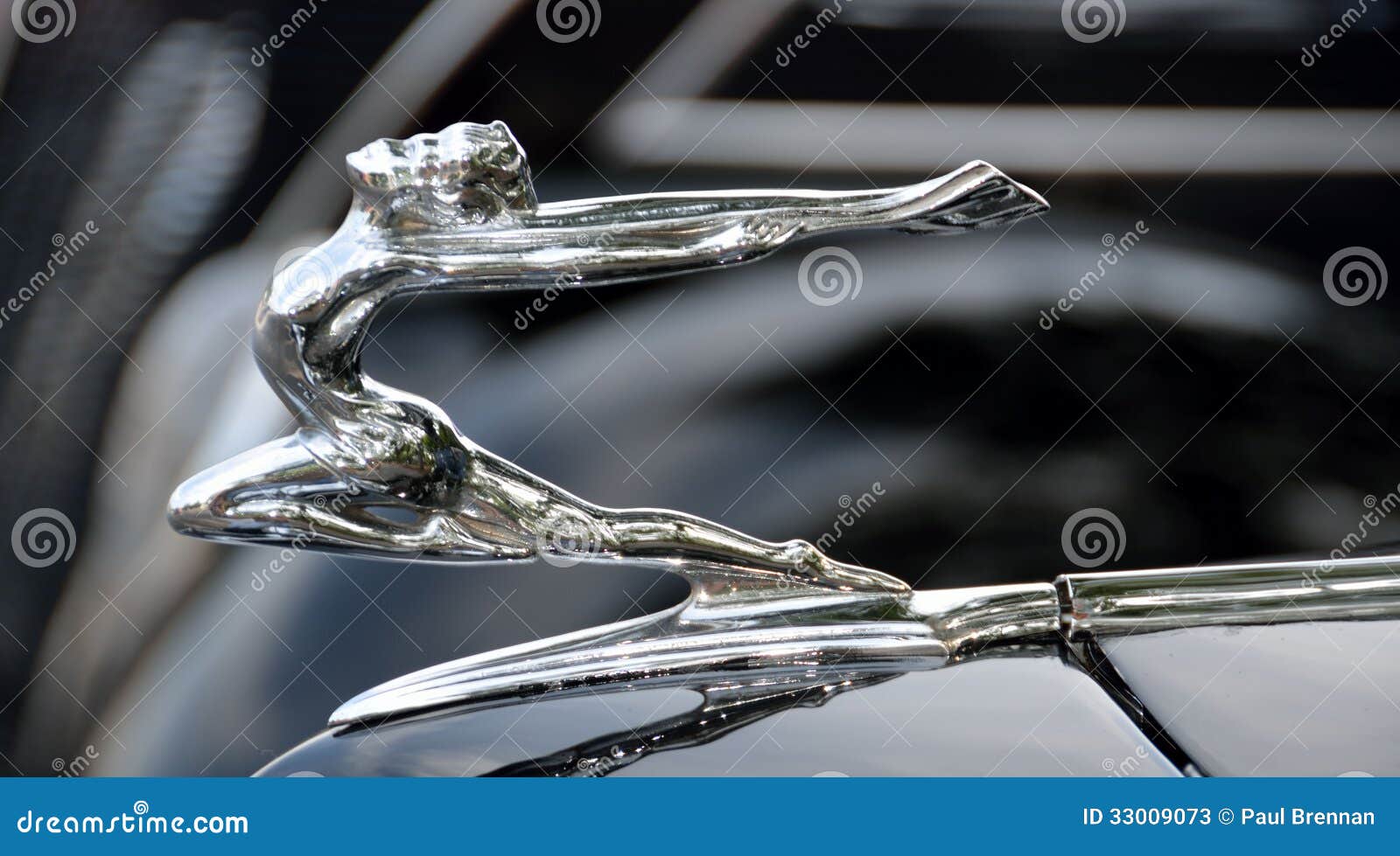 Ornamenti - ukrasi na automobilima Antique-car-hood-ornament-athens-georgia-usa-august-displayed-buick-famous-goddess-there-were-many-vintage-cars-33009073