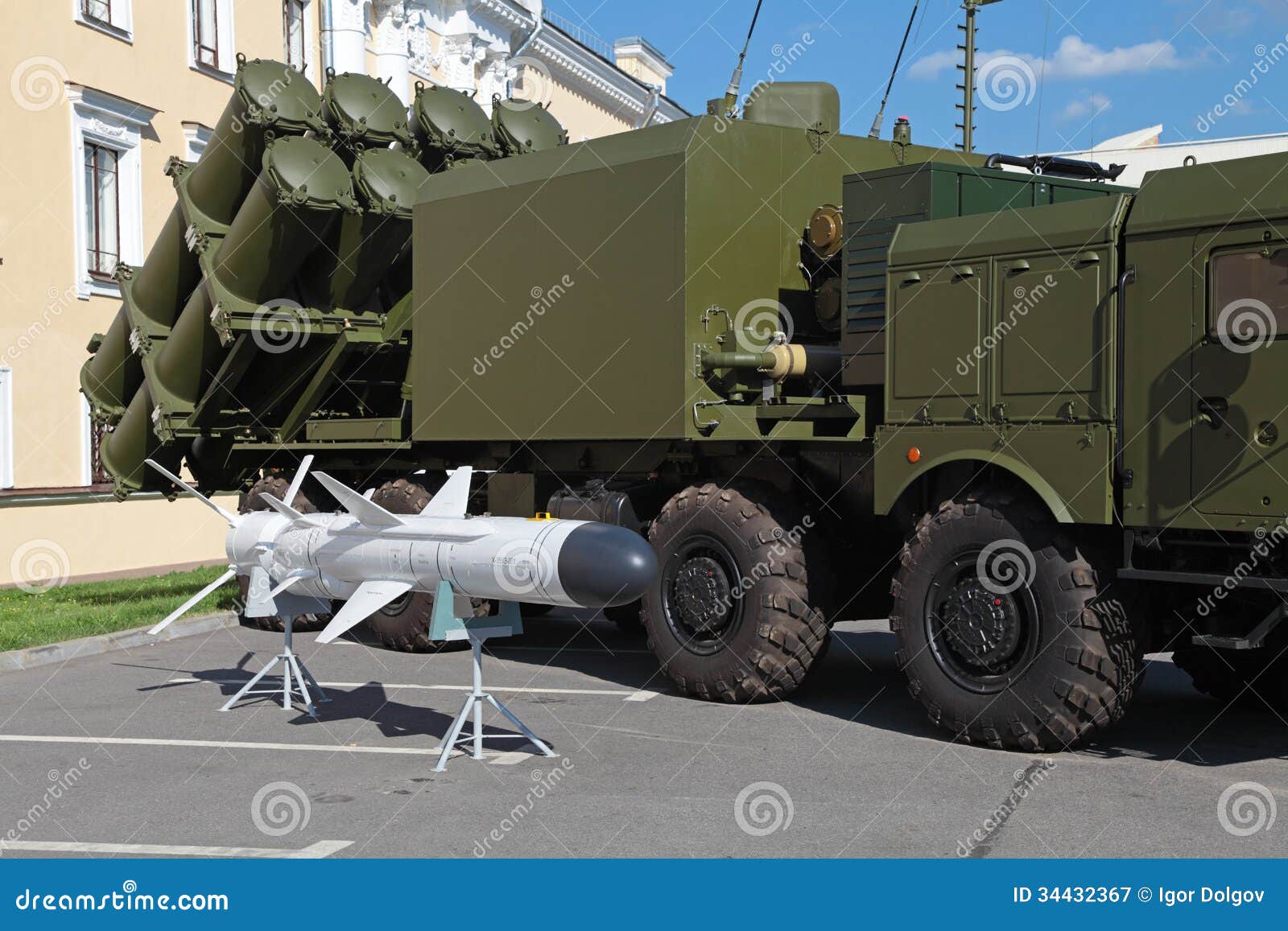 Armée Algérienne (ANP) - Tome XIV - Page 18 Coastal-missile-complex-st-petersburg-jul-bal-e-ssc-sennight-international-maritime-defence-show-imds-jul-lenexpo-34432367