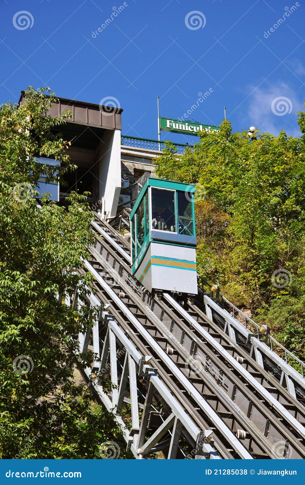 Funiculars... Funicular-old-quebec-city-21285038