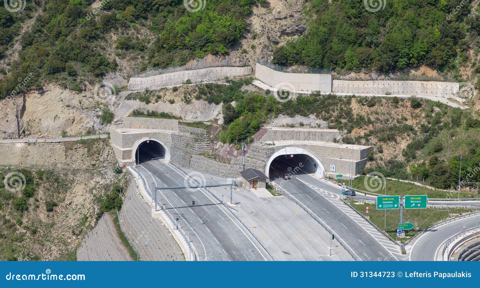 VASTE CHANTIER EN BELGIQUE. Tunnels-dans-la-route-internationale-d-egnatia-gr%C3%A8ce-31344723