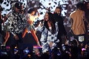 Деми Ловато (Demi Lovato) performing Sorry Not Sorry at the iHeartRadio Music Festival in Las Vegas, 23.09.2017 (46xHQ) 3b94f2617731743