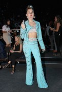 Майли Сайрус (Miley Cyrus) MTV Video Music Awards, California, 27.08.2017 (121xHQ) B9ed71590529623