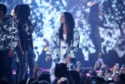 Деми Ловато (Demi Lovato) performing Sorry Not Sorry at the iHeartRadio Music Festival in Las Vegas, 23.09.2017 (46xHQ) Ba5233617730733