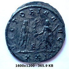 Aureliano de Maximiano Hércules. VICTORIA AVGG. Siscia 1a2cfd25b338165814e6e315d261f951o