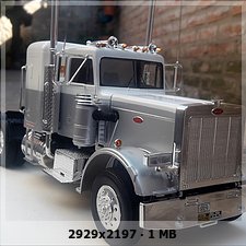 MT: PETERBILT 359 CONVENTIONAL TRACTOR - REVELL 1:25 3cf07c6818b64fde1c0f10d216193b3co