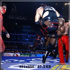 Review de =AAA= Triplemania XVI 6d719cabfc609b915cc8d33841883e16o