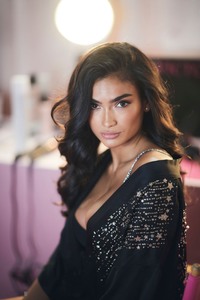 Kelly Gale 9ec8581027018044