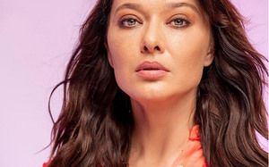 Nurgül Yeşilçay 0b6487914875204