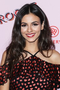 Victoria Justice 1b9a9d902681734