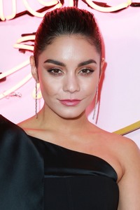 Vanessa Hudgens 669e54978665424