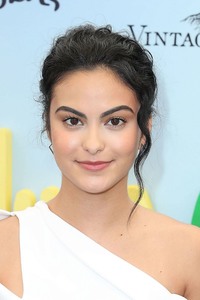 Camila Mendes 410b4f893702424