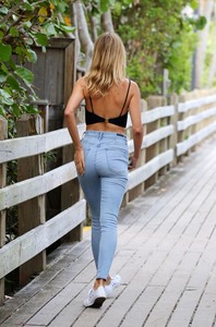 Kimberley Garner 4ef12e903355264