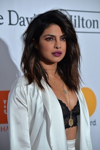 Priyanka Chopra 866716902643594