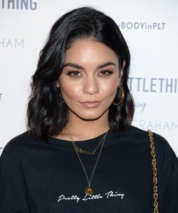 Vanessa Hudgens Bbd3cc984419434