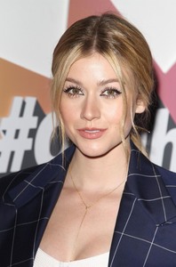 Katherine McNamara 1f188d1001785264