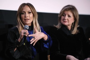 Jennifer Lopez F130371047338064