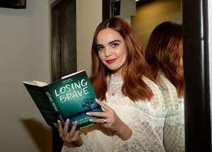 Bailee Madison E9c6d8902000564