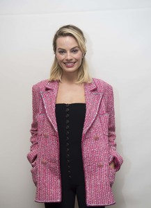 Margot Robbie - Sayfa 2 Cfed341036918034