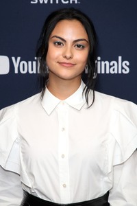 Camila Mendes 74bcc7927454054