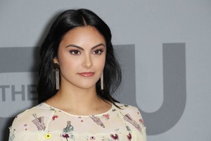 Camila Mendes 00e94e897858614