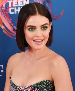 Lucy Hale    E28638947275344