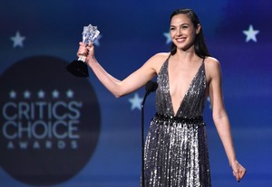 Gal Gadot  31acb1902366784