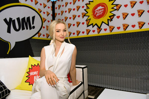 Dove Cameron 0f5fa8925198684