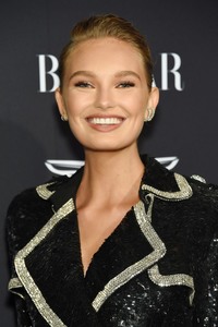 Romee Strijd D8fc20969404834