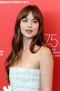 Dakota Johnson 3716da963987594