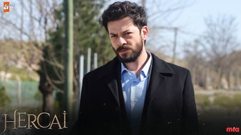 Hercai - Poze oficiale // Rezumate // Fragmente traduse  77d8db1179262784