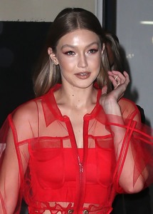 Gigi Hadid - Sayfa 2 1d0b01971577914