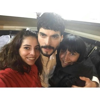 Hercai - set - poze C7fd6a1209621054