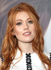 Katherine McNamara Ce7ebb895849394