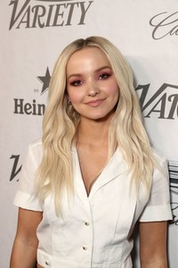 Dove Cameron 4f5e67976544614