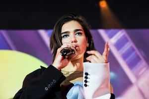 Dua Lipa        8ce958945278114