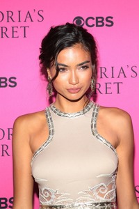 Kelly Gale 29813d905003344