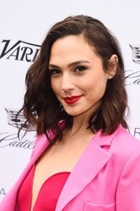 Gal Gadot  8661d3902362254