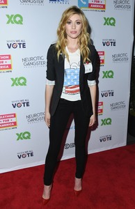 Katherine McNamara Ae461a1023608184